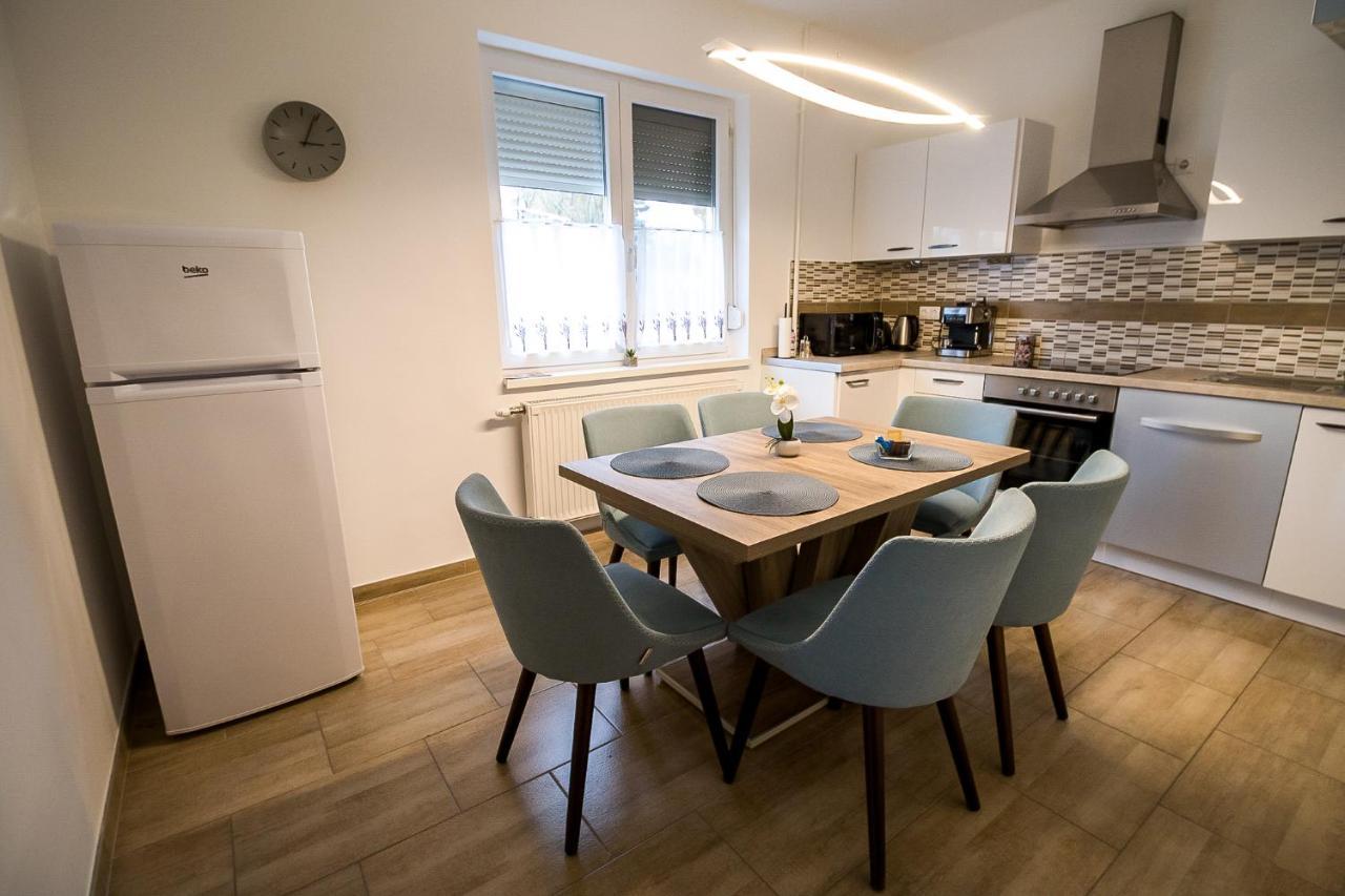 Thermal Next I Weninger Apartman Kiskunhalas Exterior foto